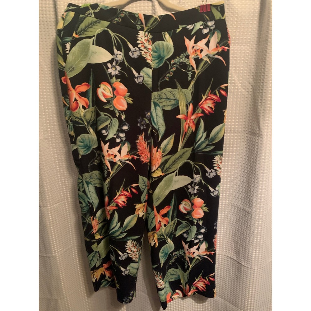 Chicos Tropical Floral Wide Leg Pants Black Green Orange Size 1.5 US 10